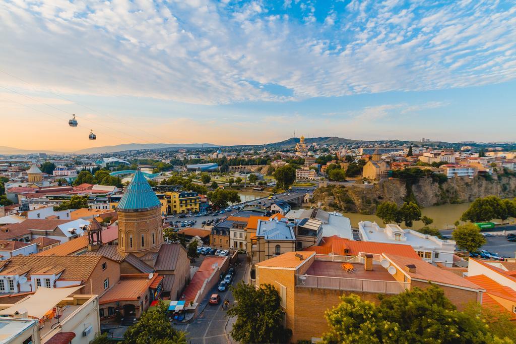 מלון Citadel Narikala 4*